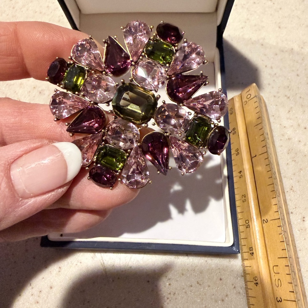 Elegant Vintage Multi-Color Gemstone Brooch